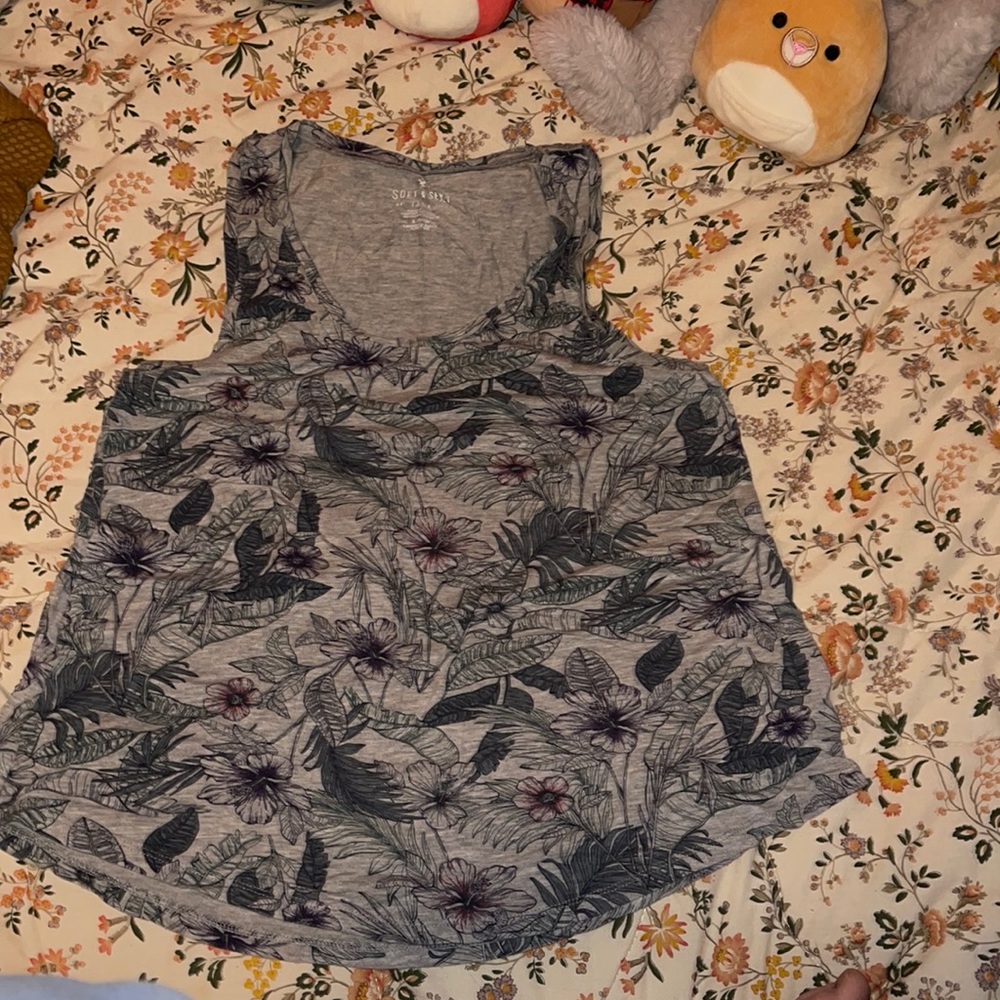 AEO High Neck Tank